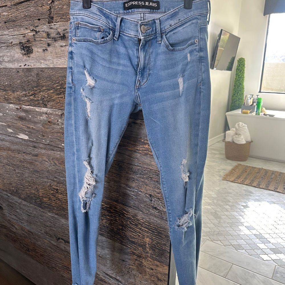 Express Ultimate Stretch Mid Rise Ankle Legging Jean Size 4 - Picture 2 of 10